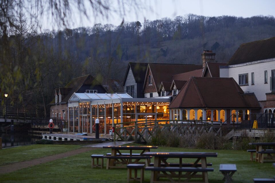 Step Inside The Swan at Streatley